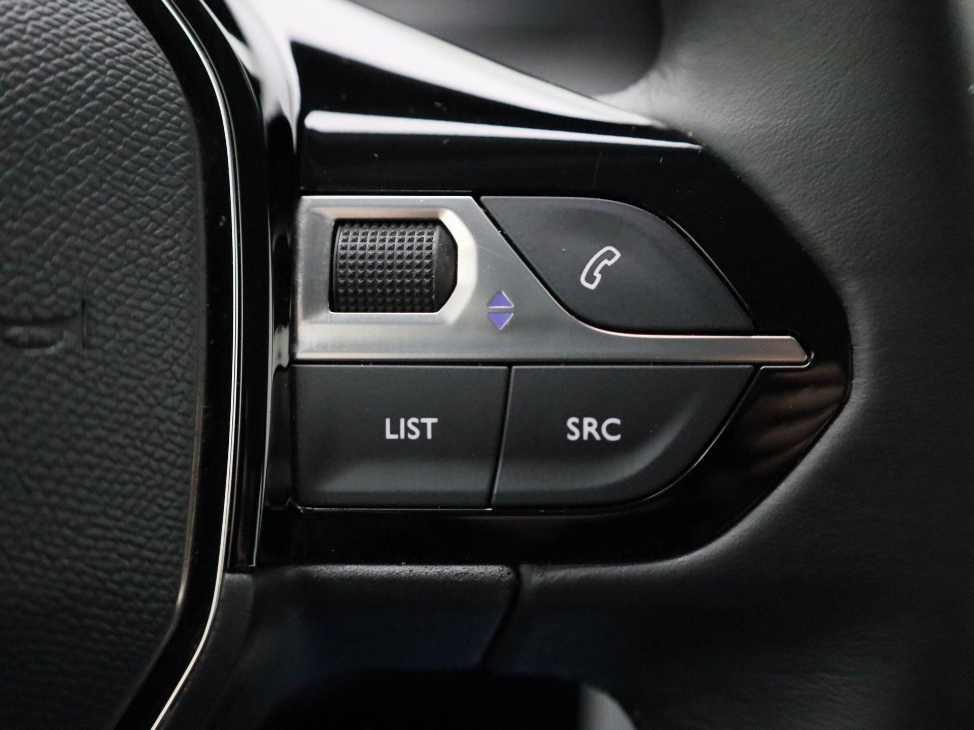 Peugeot-2008-image-15