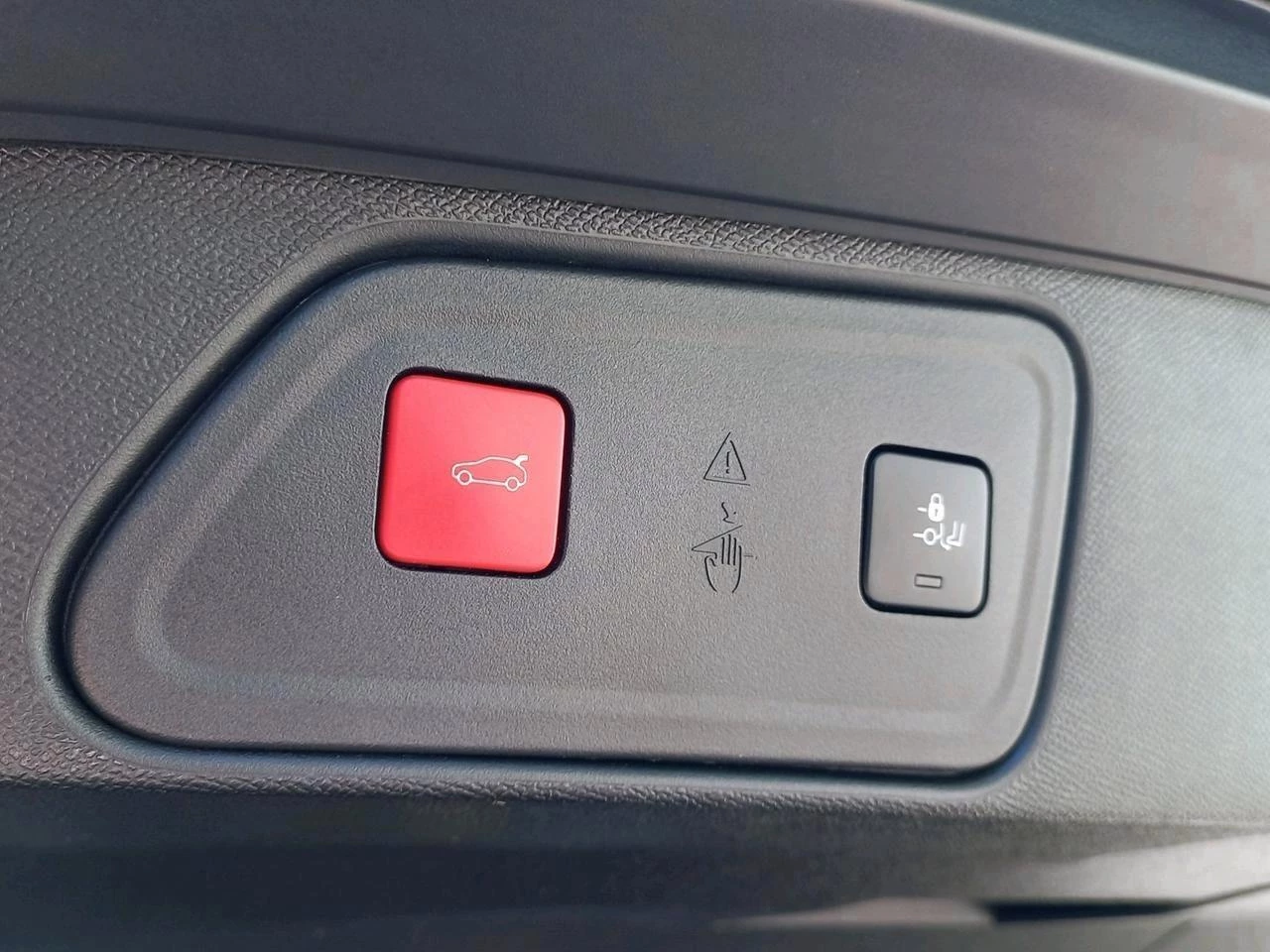 Peugeot-3008-image-20