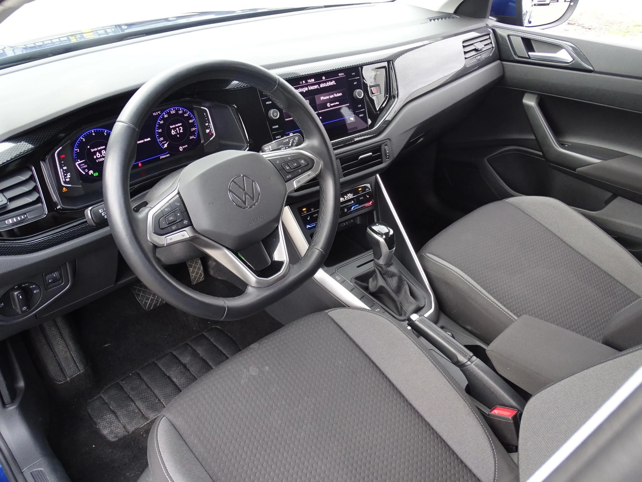 Volkswagen-Taigo-image-11