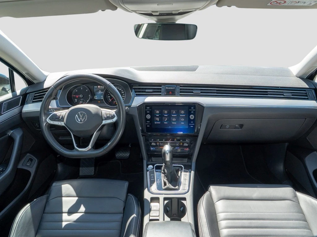 Volkswagen-Passat-image-11