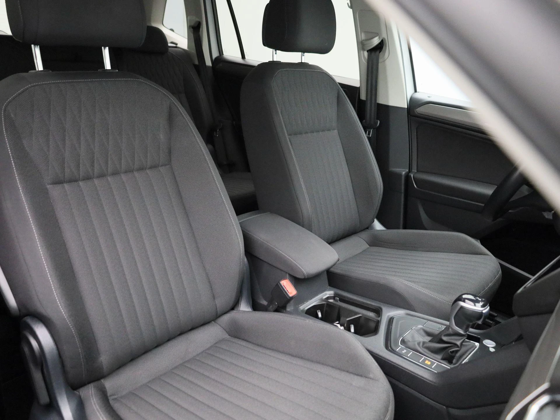 Volkswagen-Tiguan-image-41