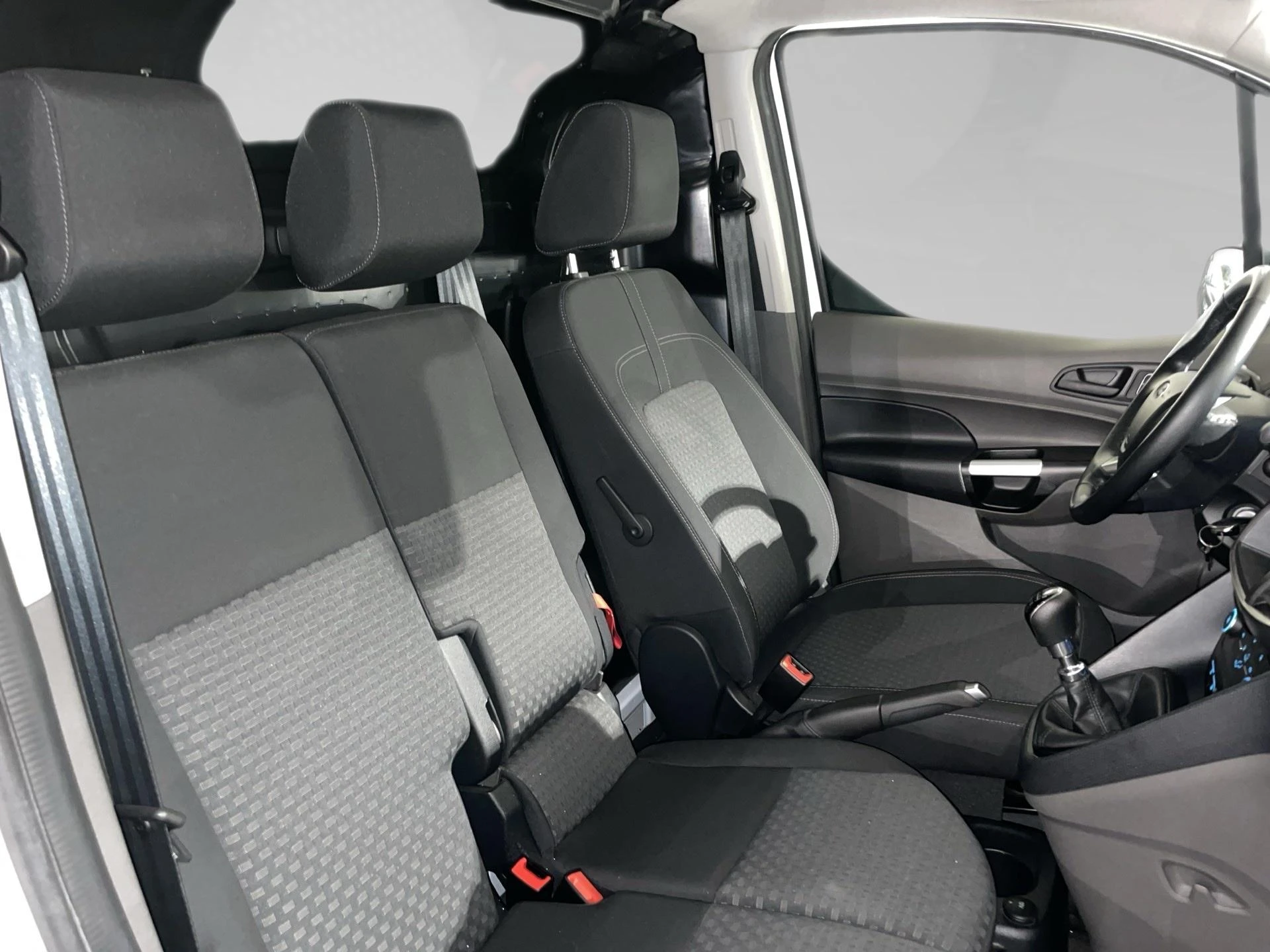 Ford-Transit Connect-image-10
