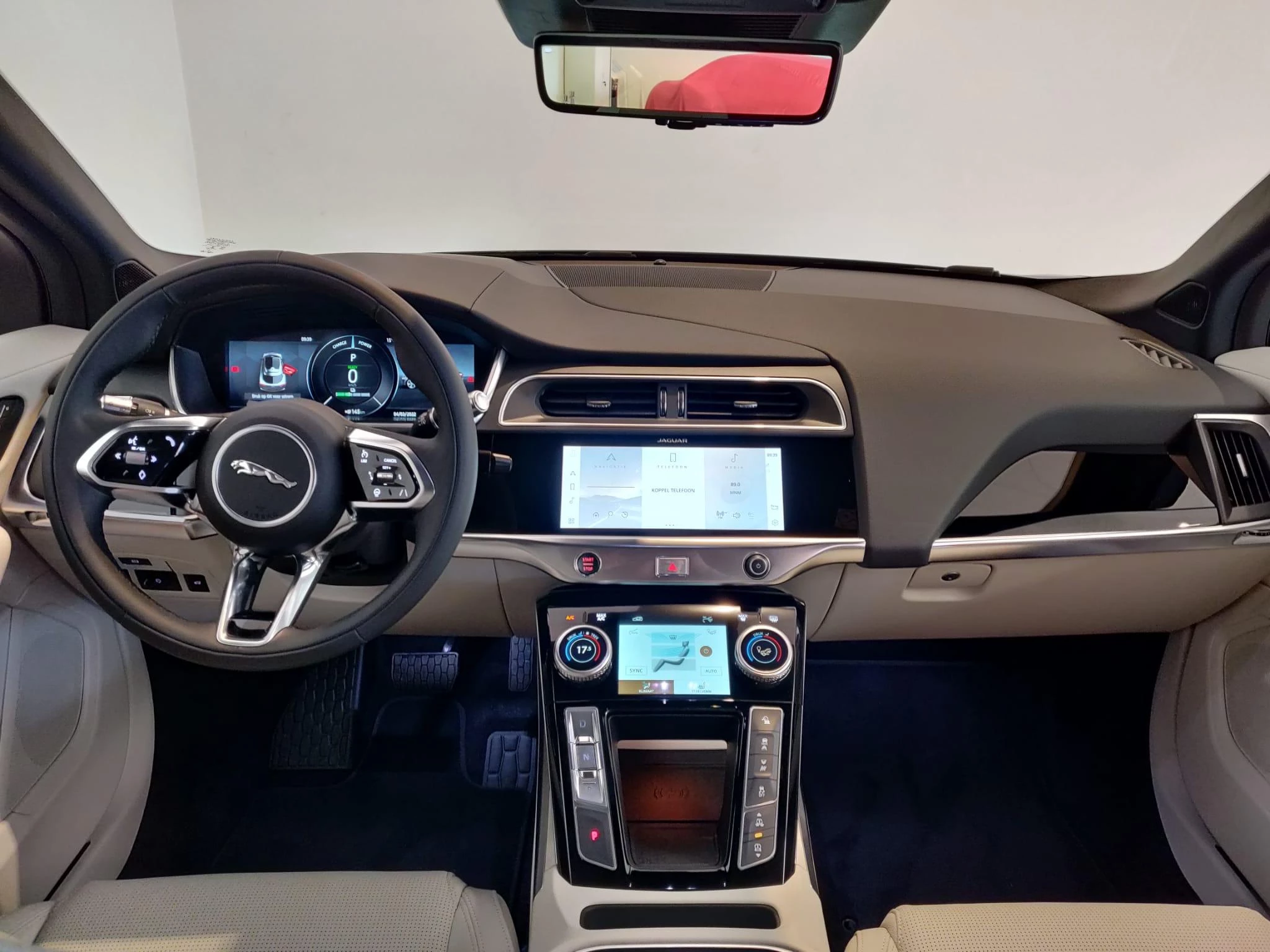 Jaguar-I-PACE-image-3