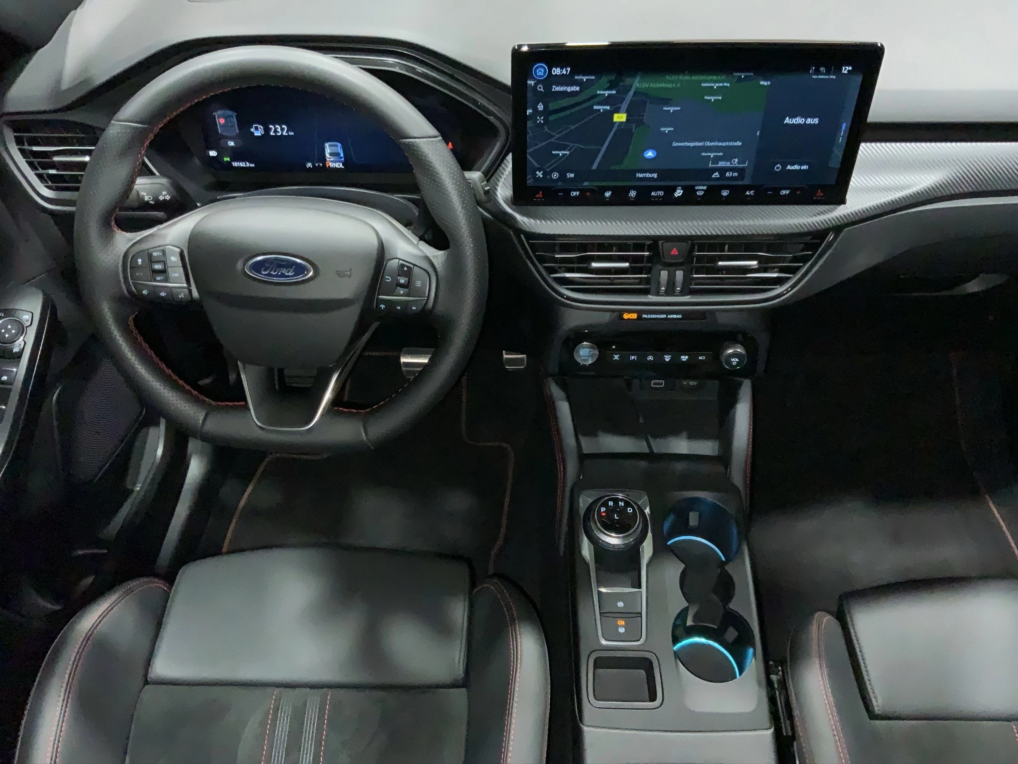 Ford Kuga ST-Line X Aut.*PANO*AHK*360GRAD*LED-MATRIX*NAVI*GRA*WINTER-PKT.