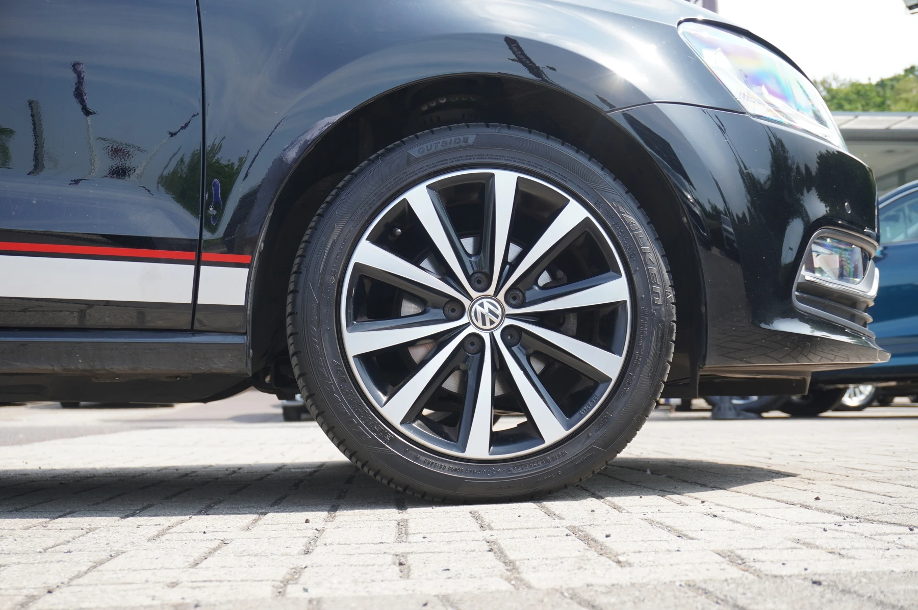 Volkswagen-Polo-image-19