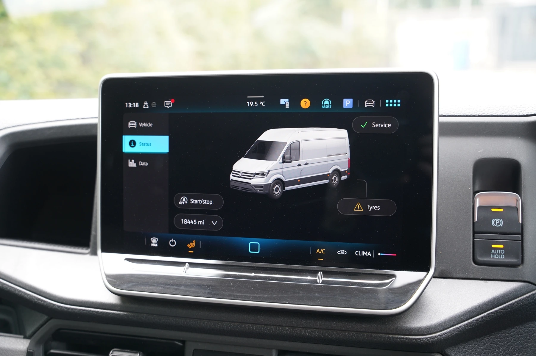 Volkswagen-Crafter-image-8