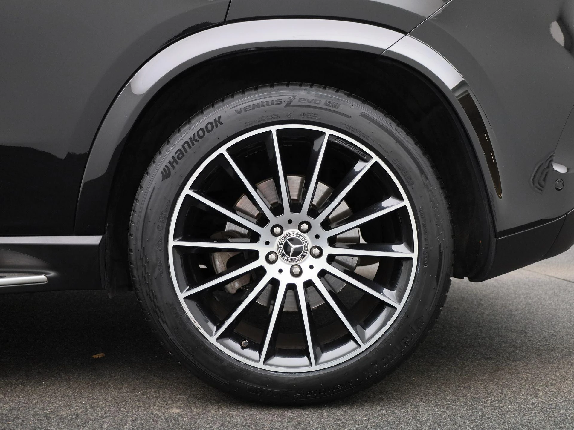 Mercedes-Benz-GLE-image-12