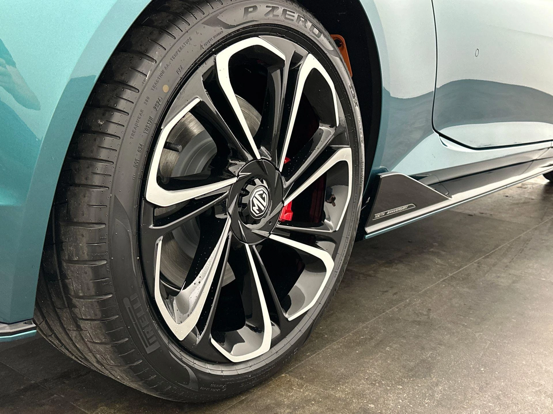 MG Cyberster Trophy Extended Range 77kWh
