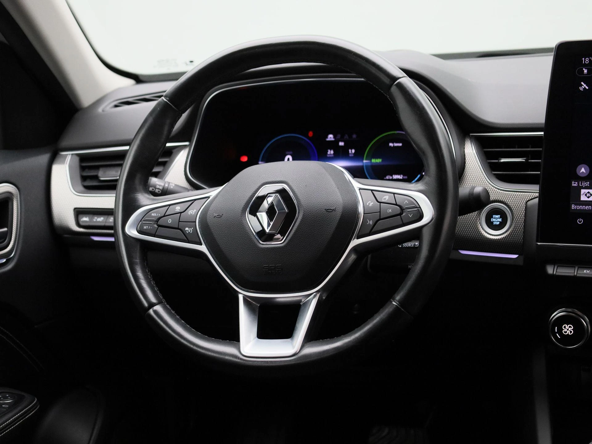 Renault-Arkana-image-10