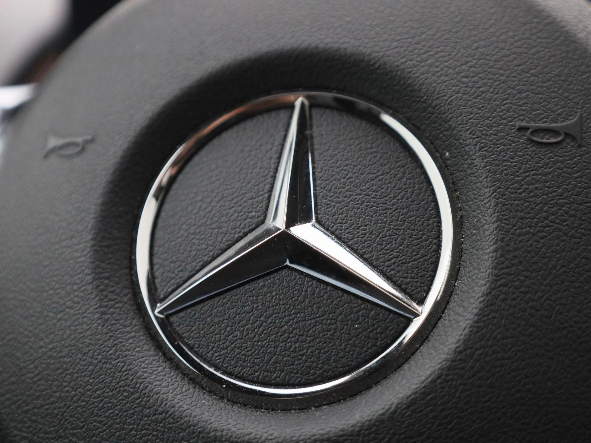 Mercedes-Benz GLB 200 4MATIC AMG Line