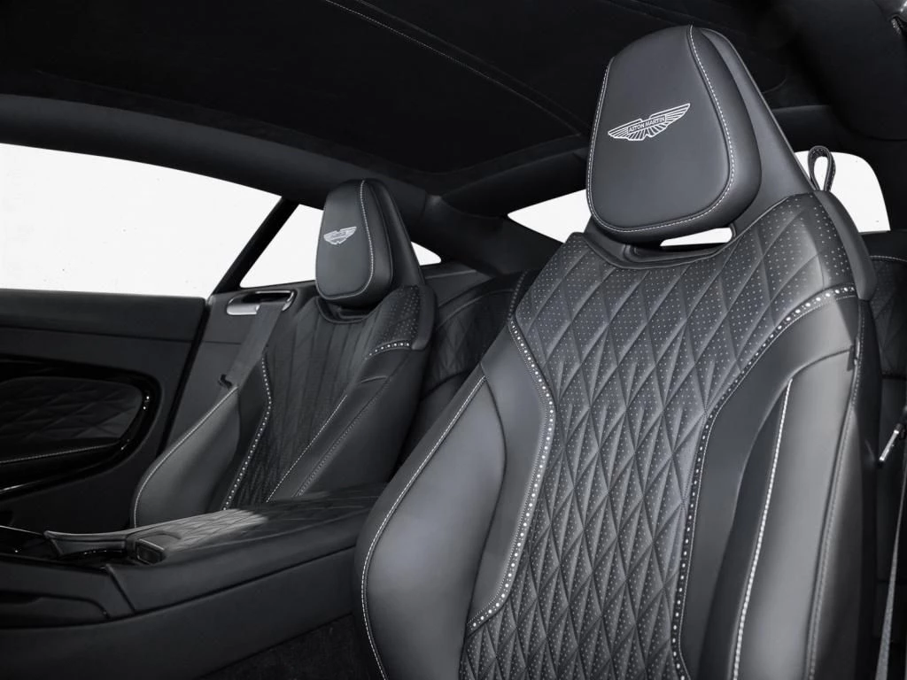Aston Martin DB12 Coupe Bowers & Wilkins