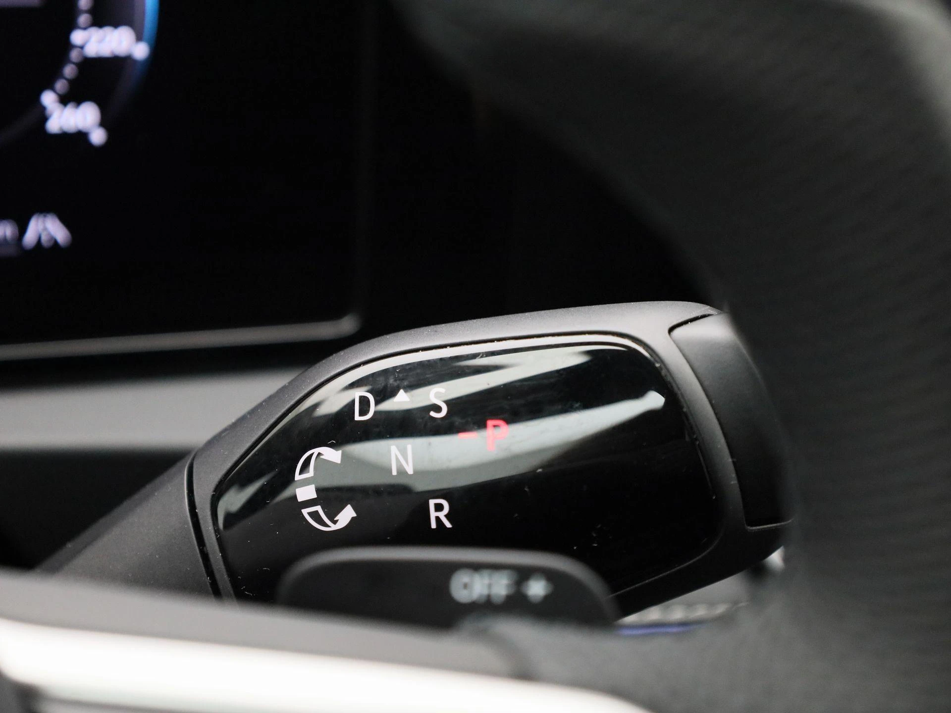 Volkswagen Tiguan 1.5 eHybrid R-Line Edition 272 PK