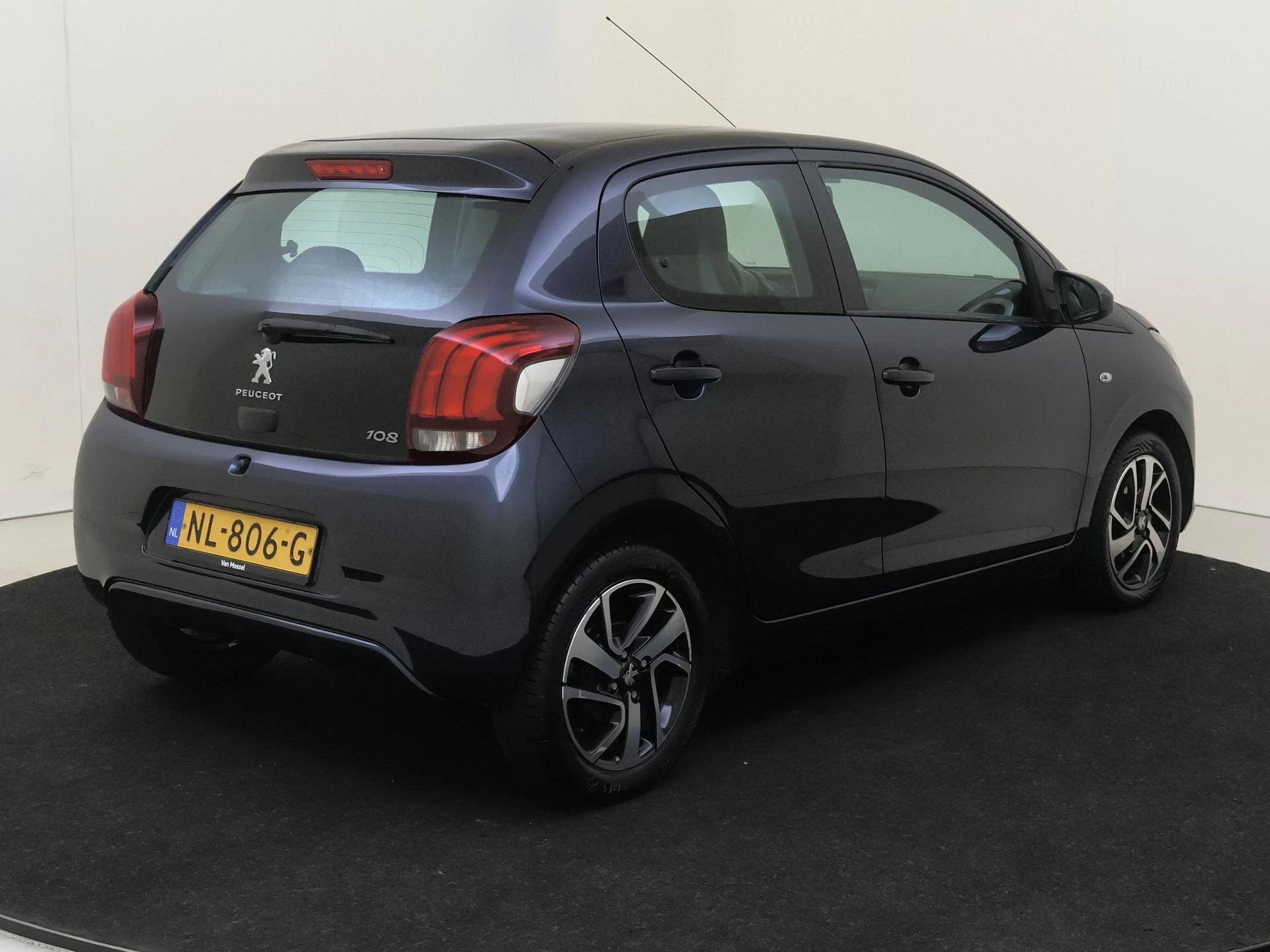 Peugeot-108-image-3