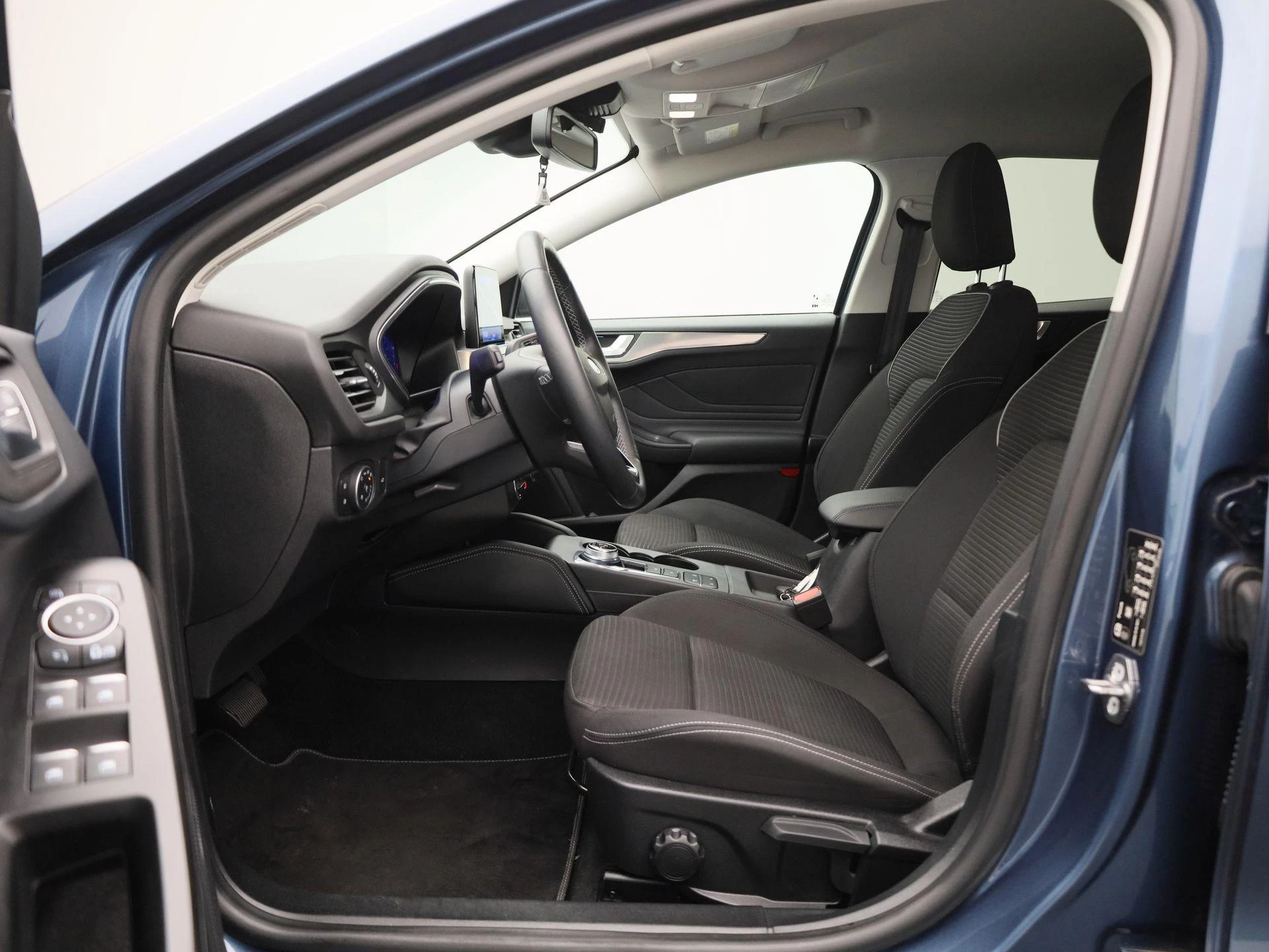 Ford Focus Wagon 1.0 EcoBoost Titanium X Business