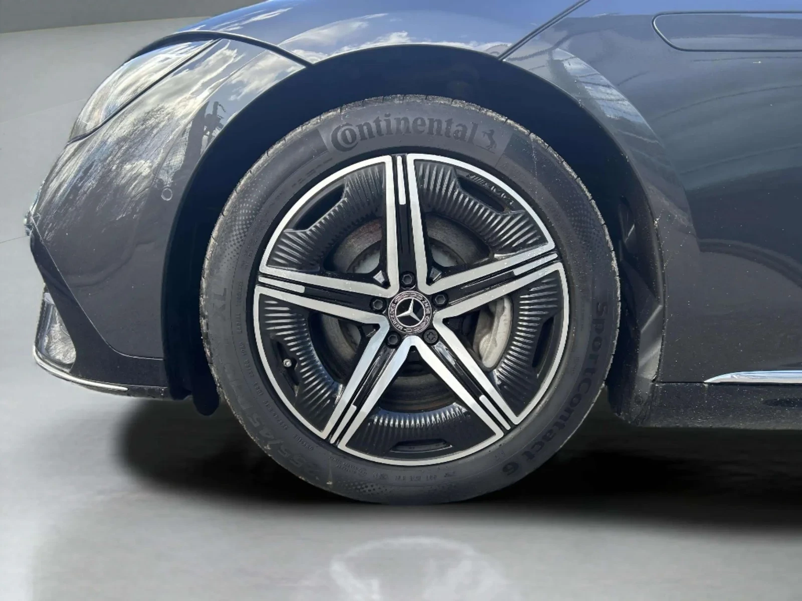 Mercedes-Benz-EQE-image-8