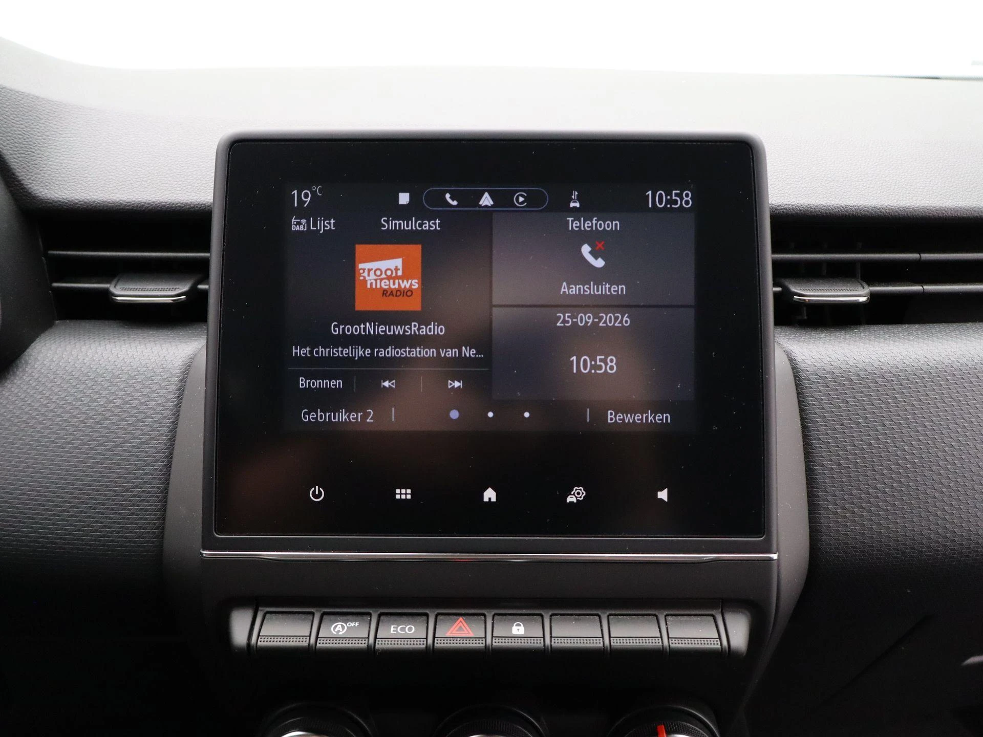 Renault-Clio-image-15