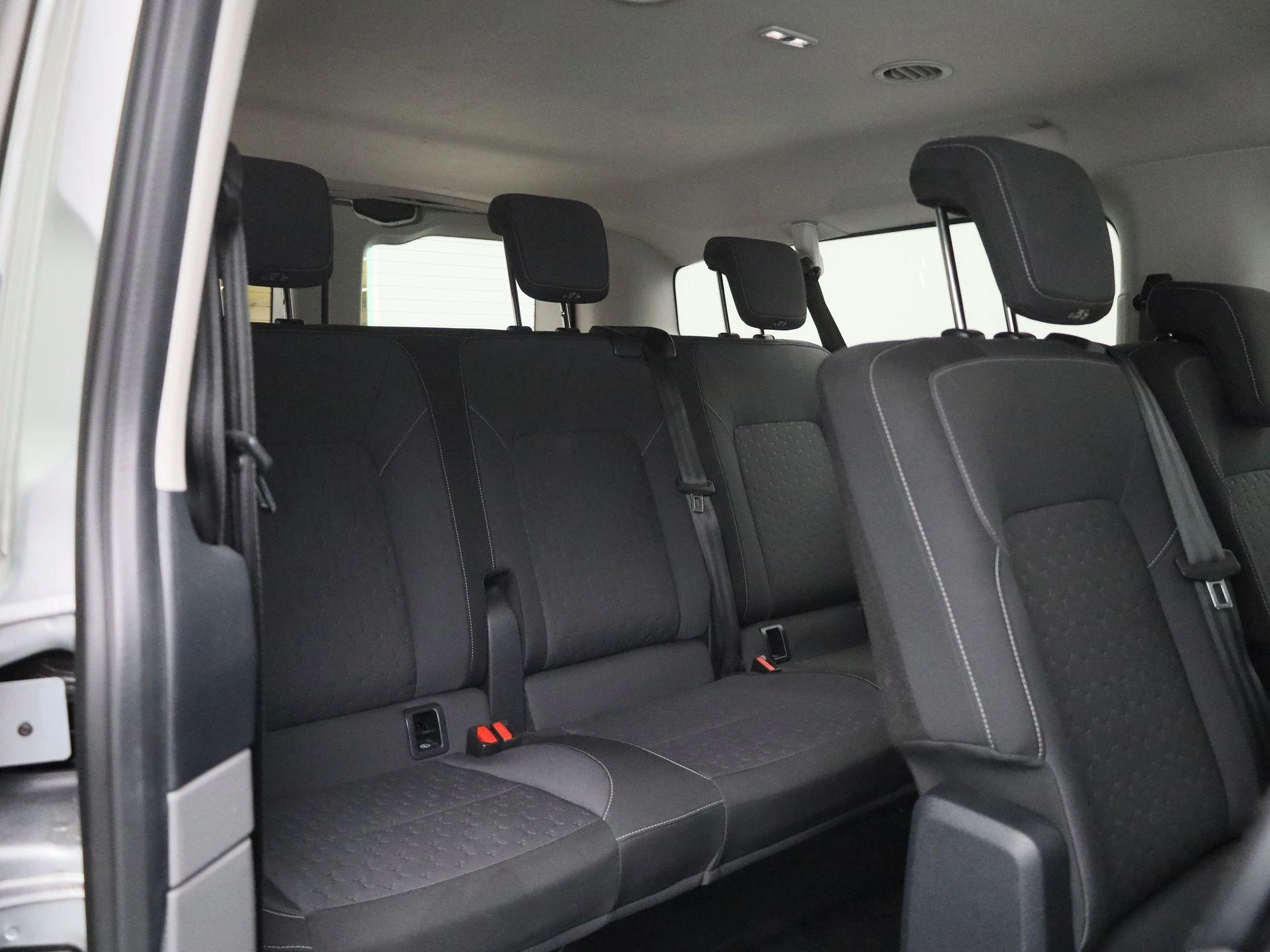 Ford-Transit Custom-image-11