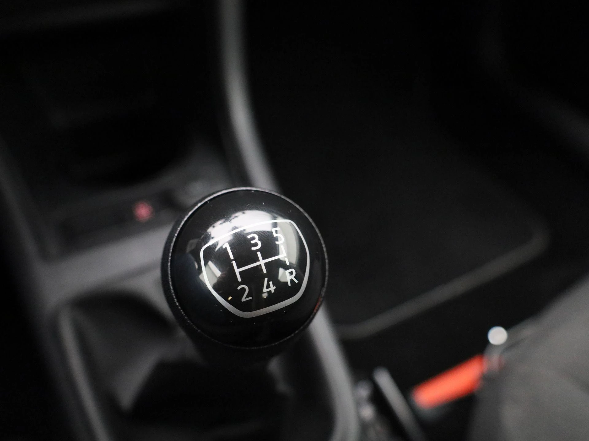 Volkswagen-up!-image-17