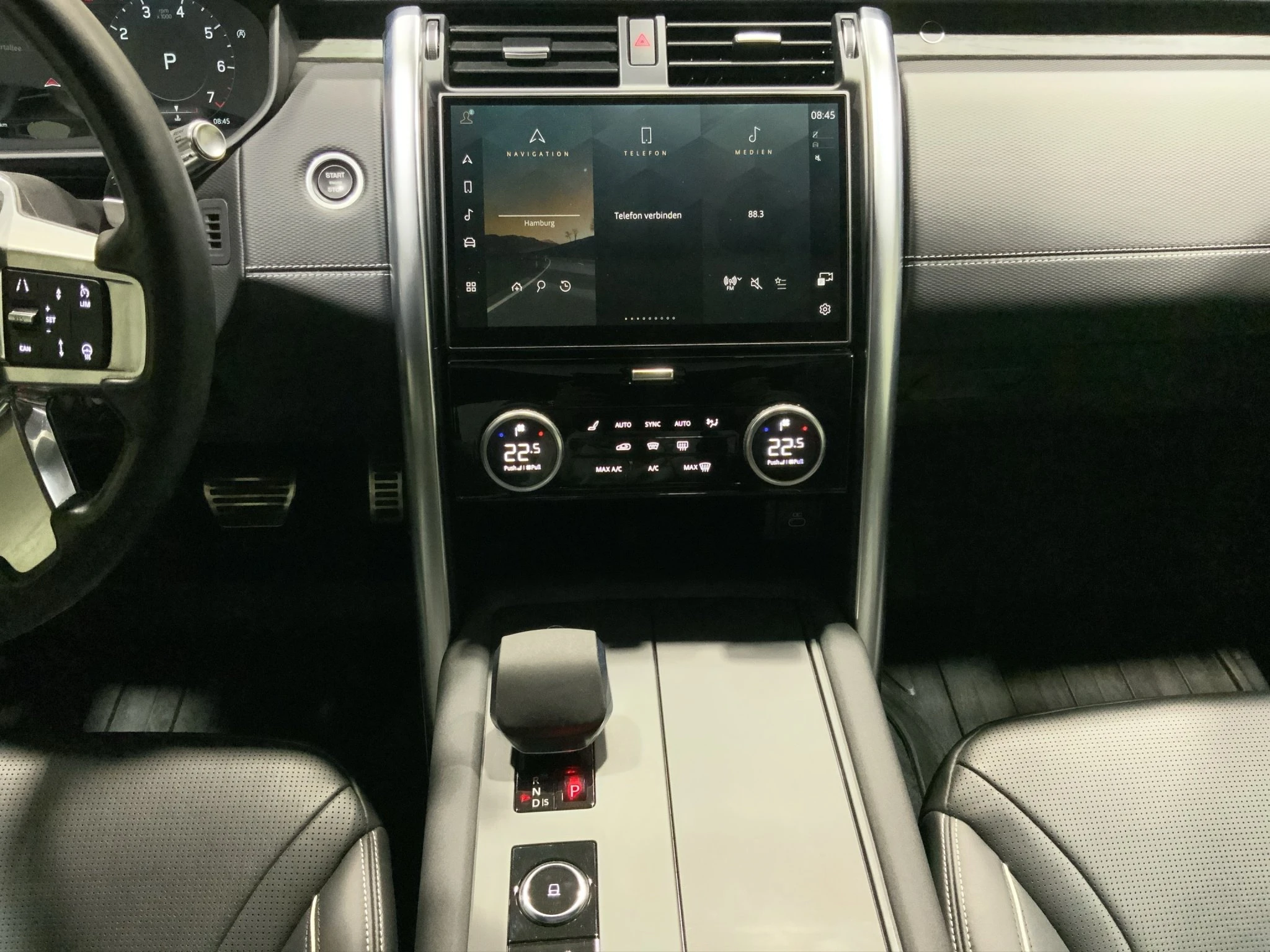 Land Rover-Discovery-image-12