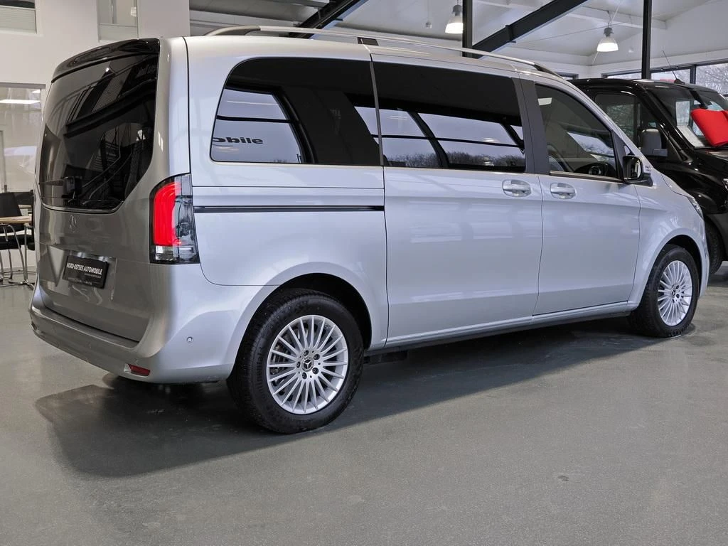 Mercedes-Benz-V-Klasse 220-image-4