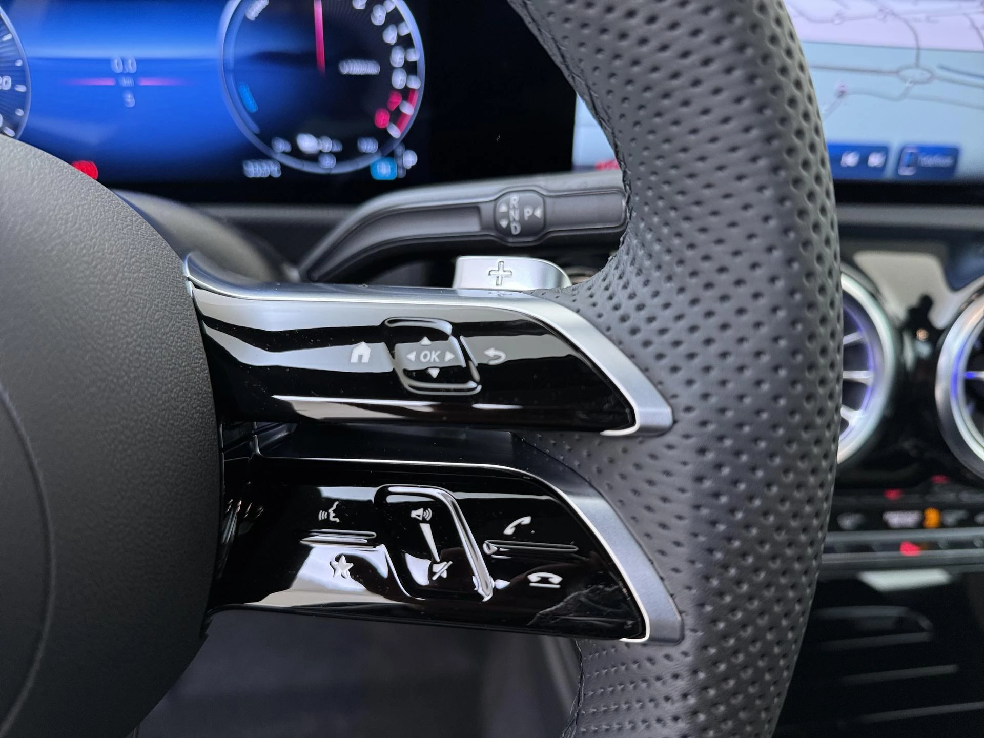 Mercedes-Benz-A-Klasse-image-13