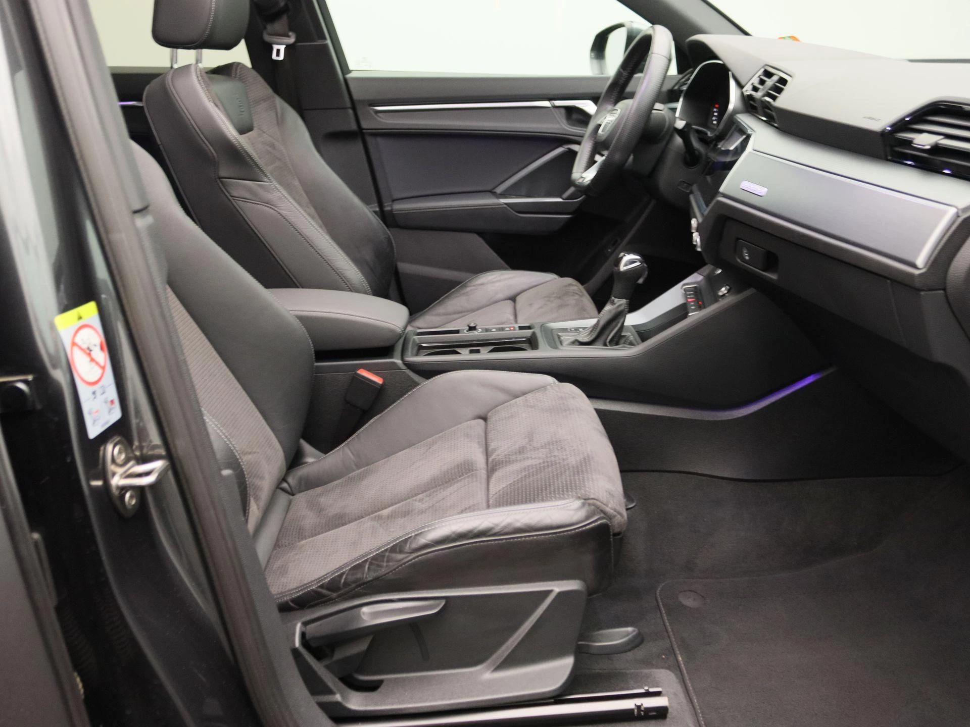 Audi-Q3-image-26
