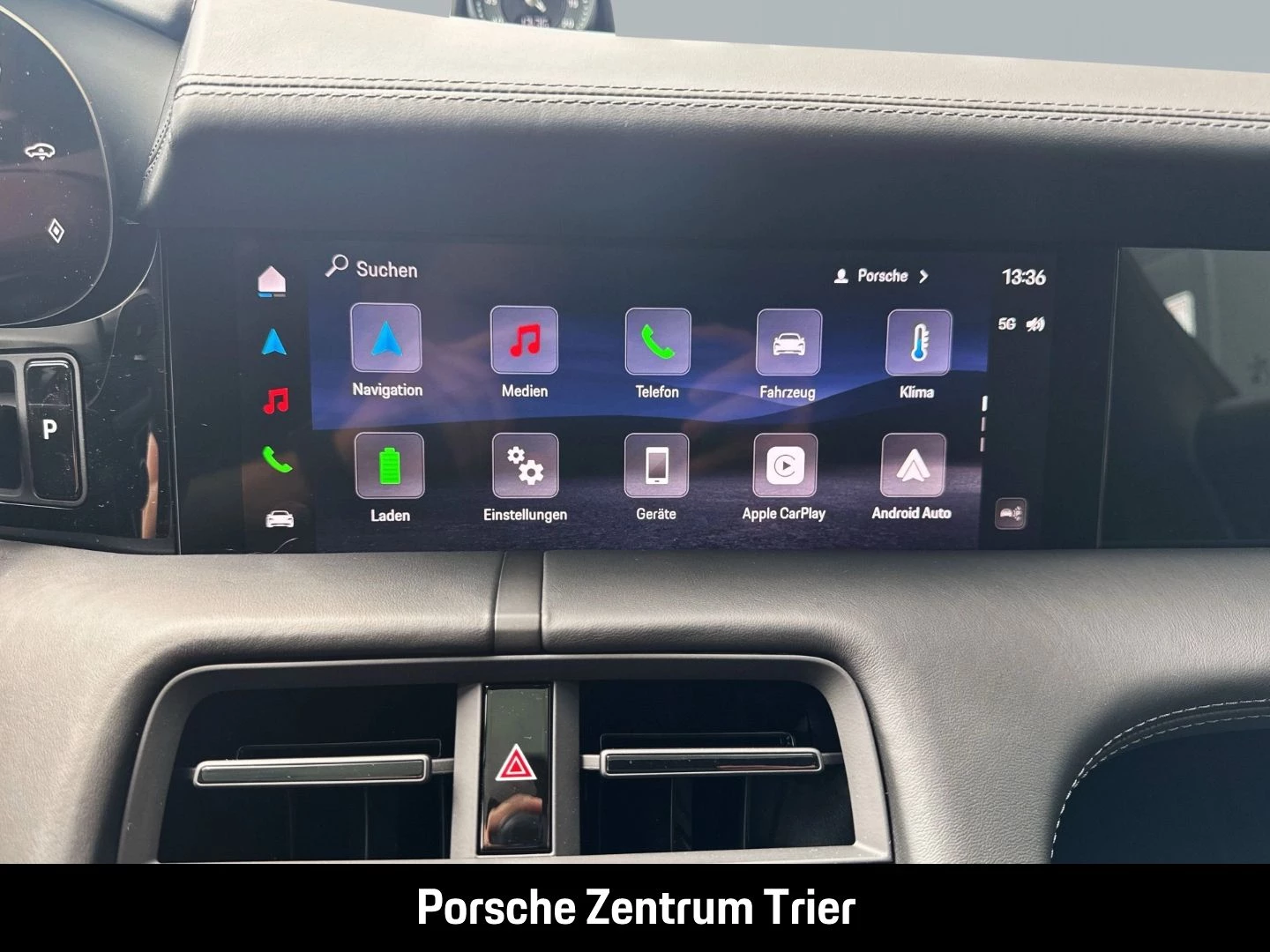 Porsche Taycan Sport Turismo Black Edition HA-Lenkung black edition