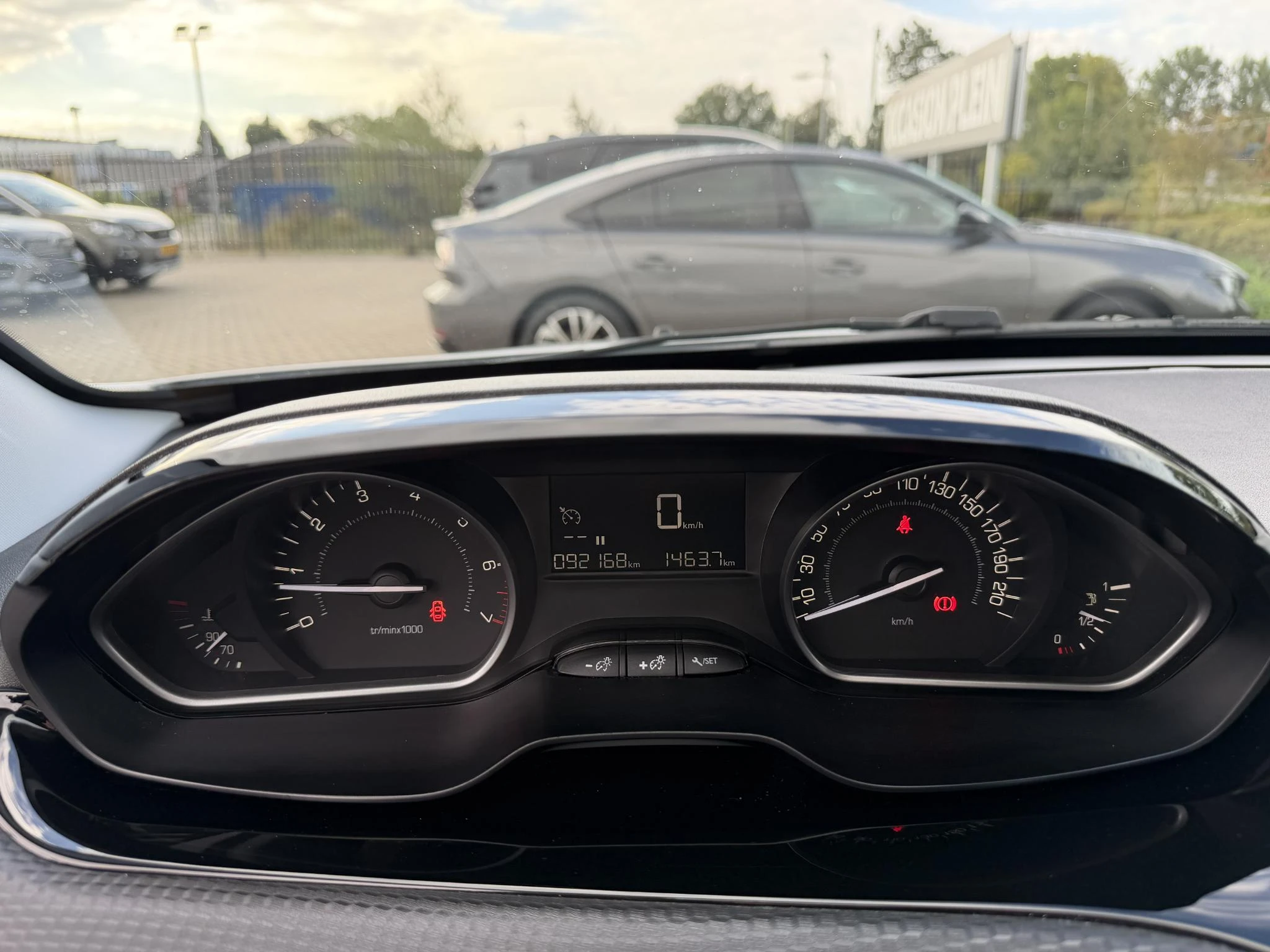Peugeot-2008-image-16