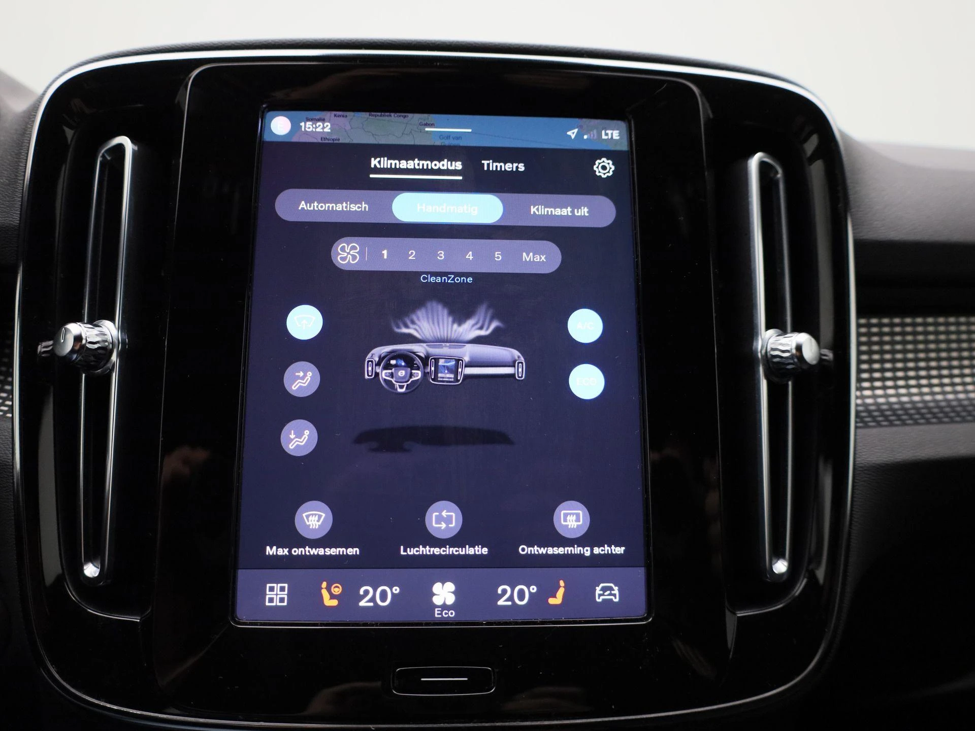 Volvo-XC40-image-22