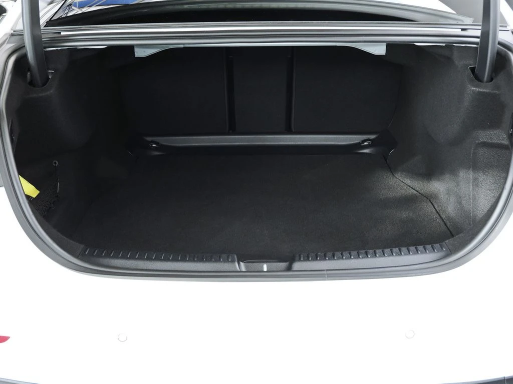 Mercedes-Benz-E-Klasse 220 d-image-16