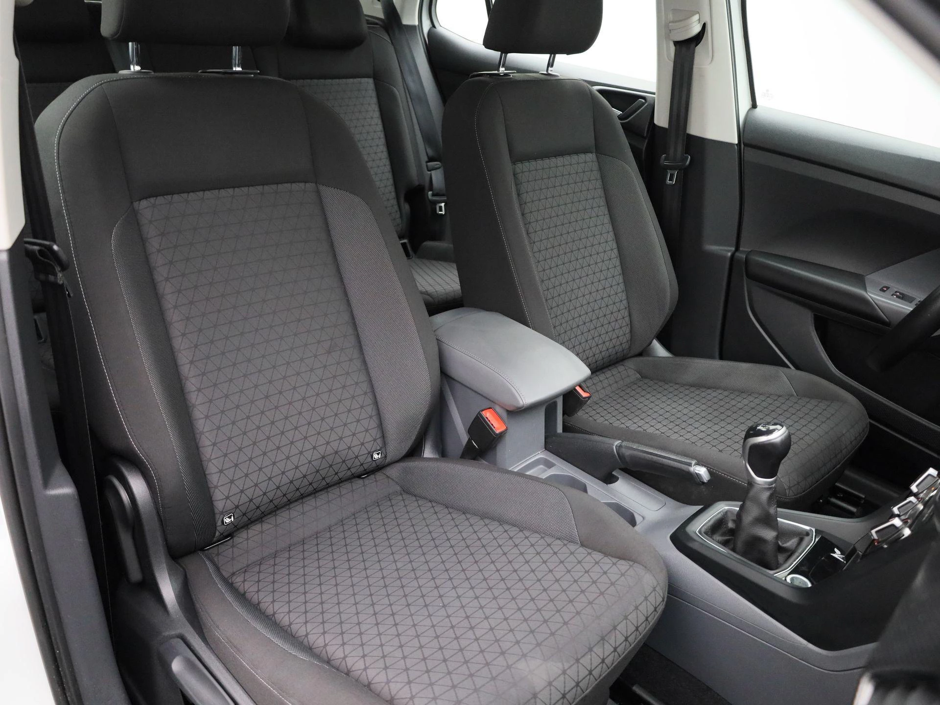 Volkswagen-T-Cross-image-30