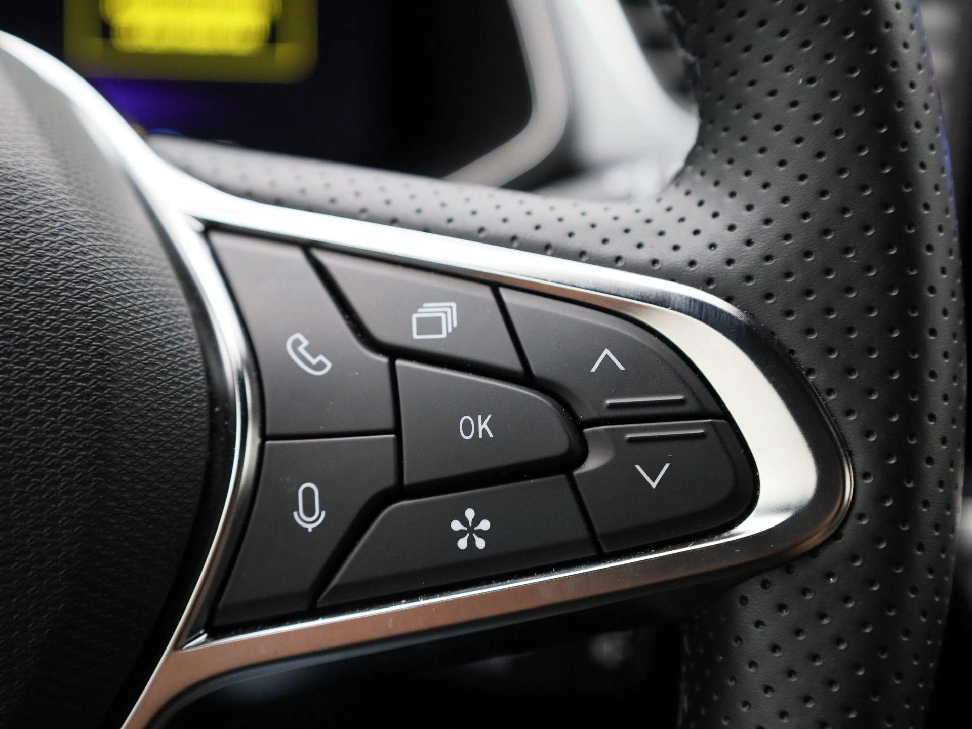 Renault-Captur-image-25