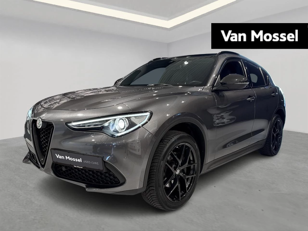 Alfa Romeo-Stelvio-image-0