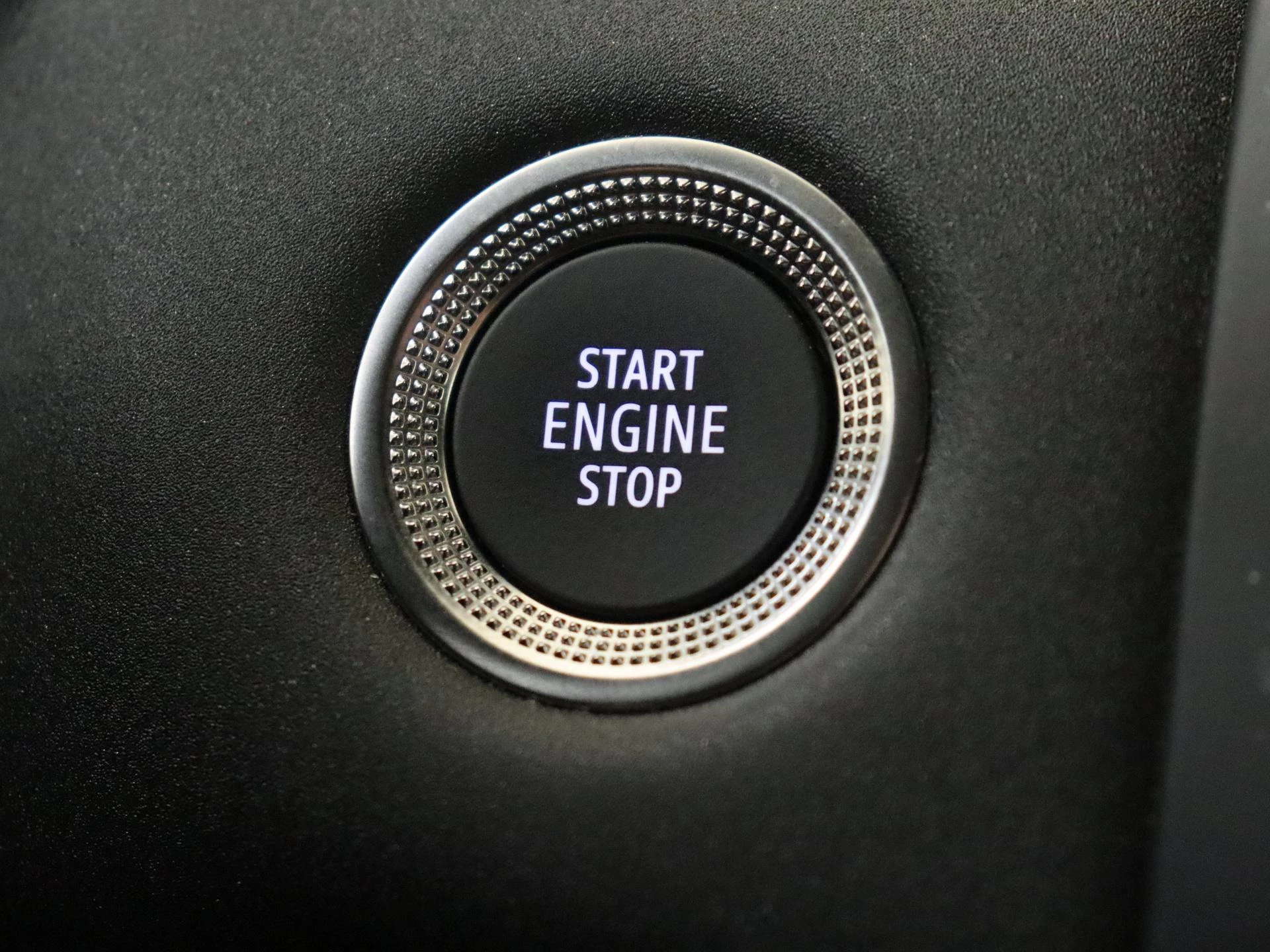 Renault-Captur-image-19
