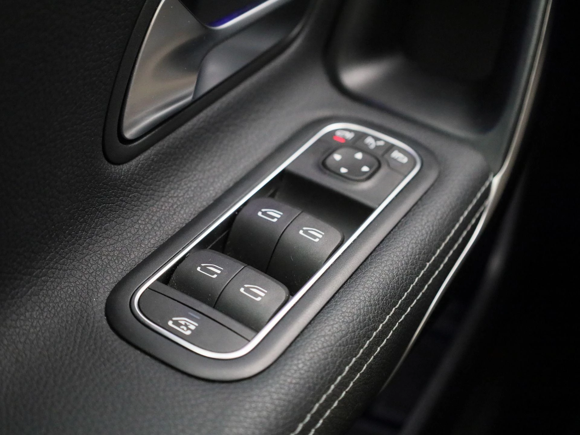 Mercedes-Benz-A-Klasse-image-27