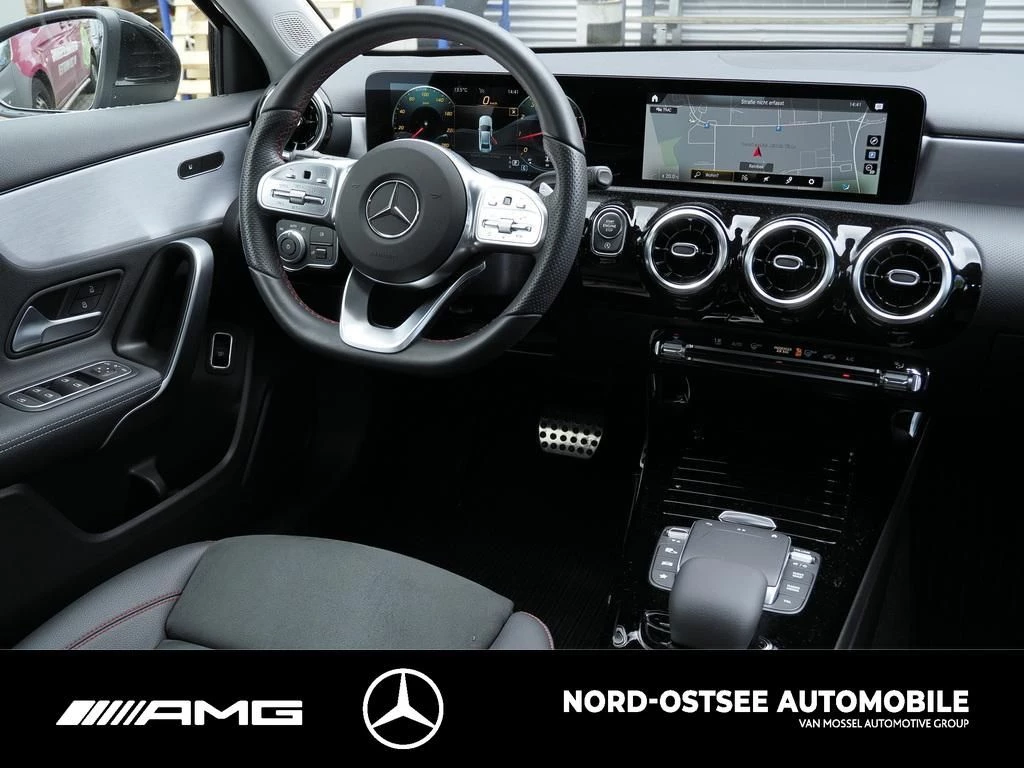 Mercedes-Benz A-Klasse 250 LIMO AMG 4M NAVI TEMPOMAT LED SITZH AMG LineW177 A 250 LIMO AMG 4M NAVI TEMPOMAT LED SITZH AMG Line