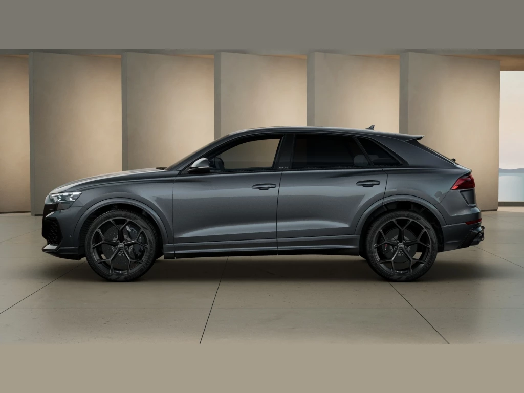 Audi RSQ8 performance TFSI quattro B&O Matrix Pano 360° HUD AHK
