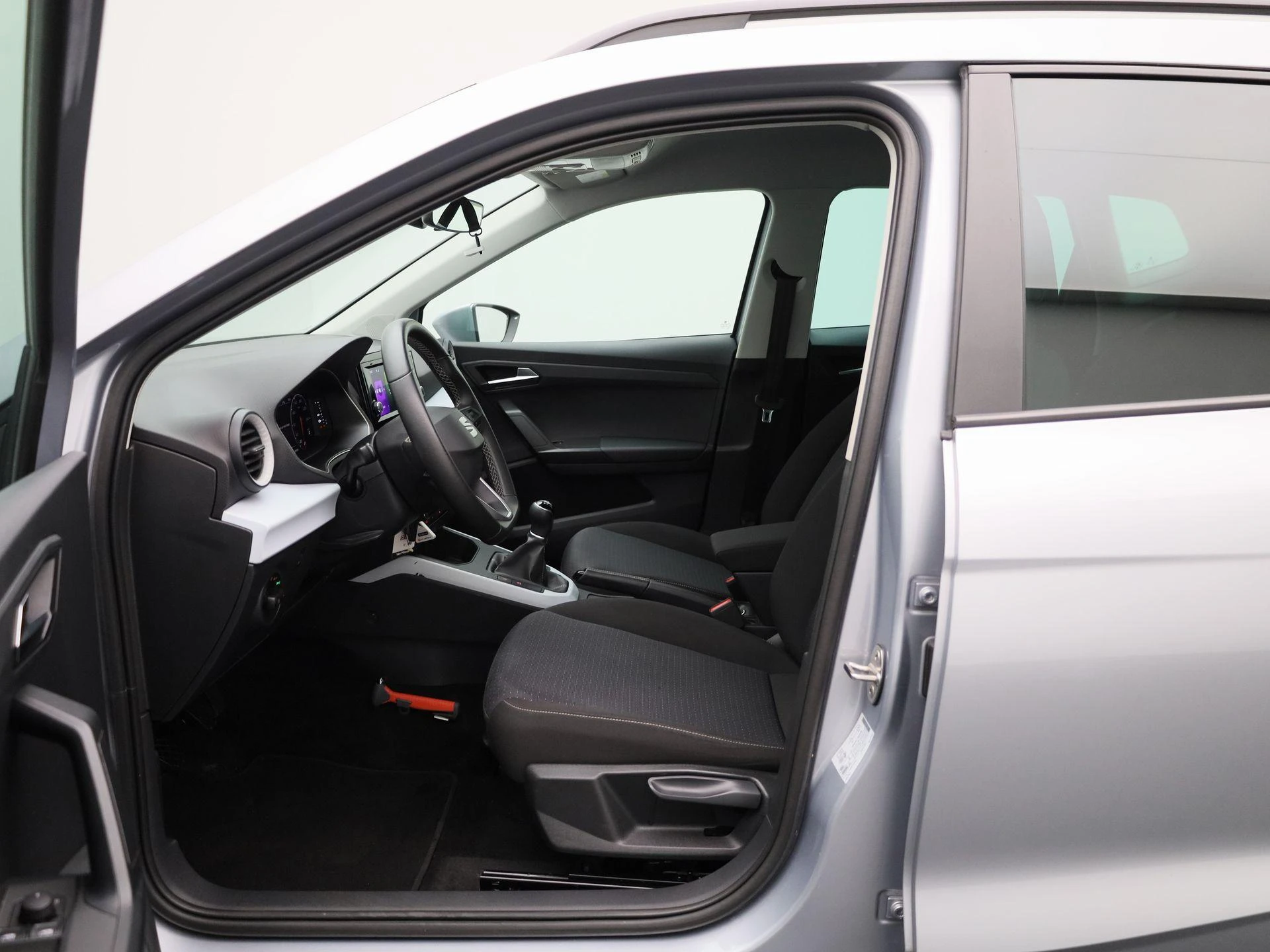 SEAT-Arona-image-8