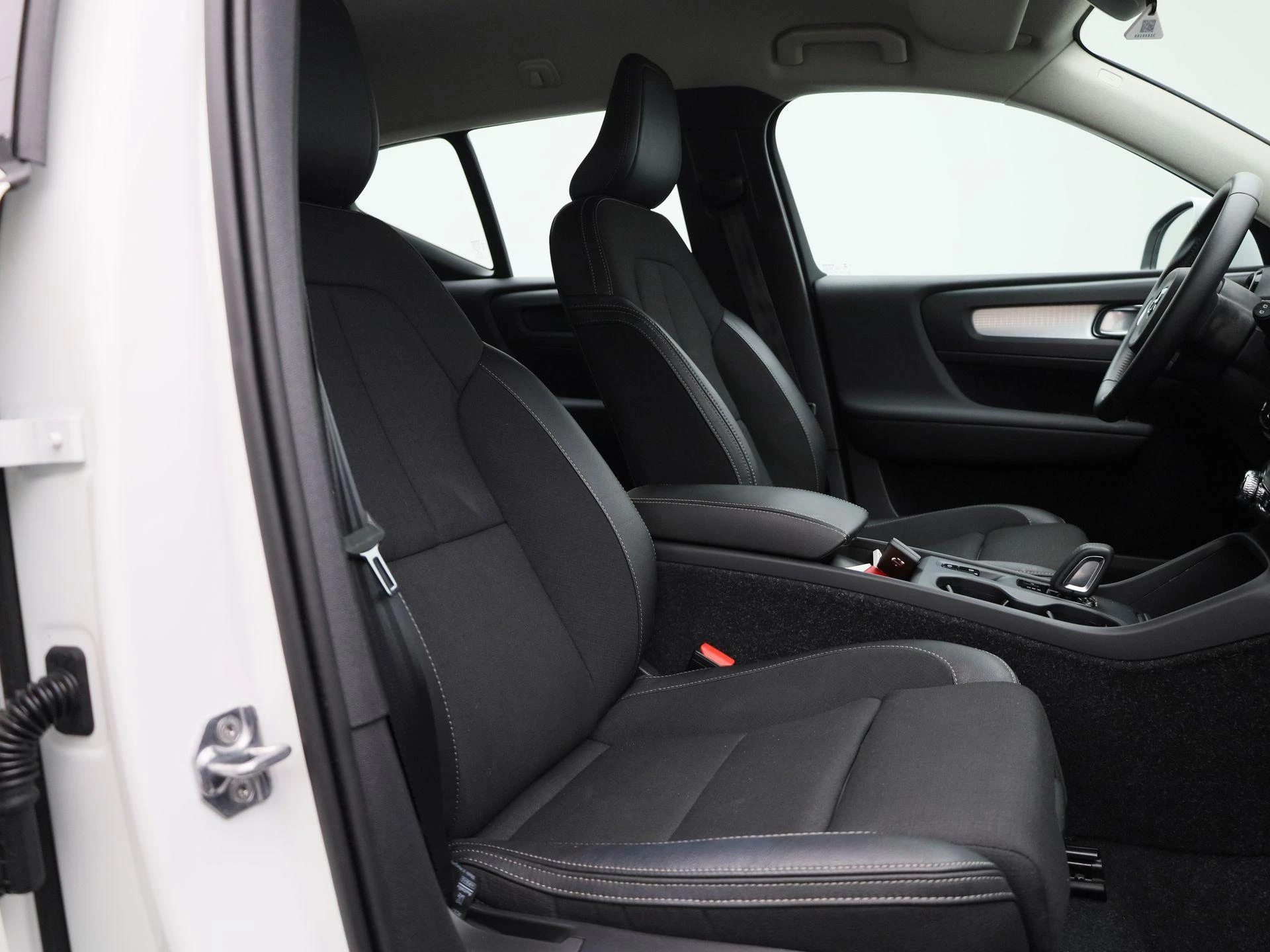 Volvo-XC40-image-37