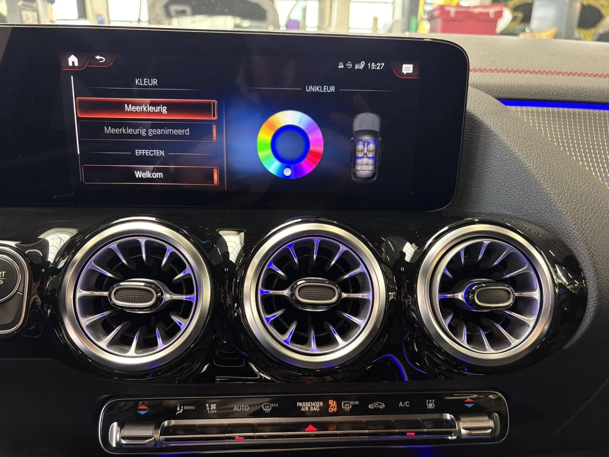 Mercedes-Benz-EQA-image-11