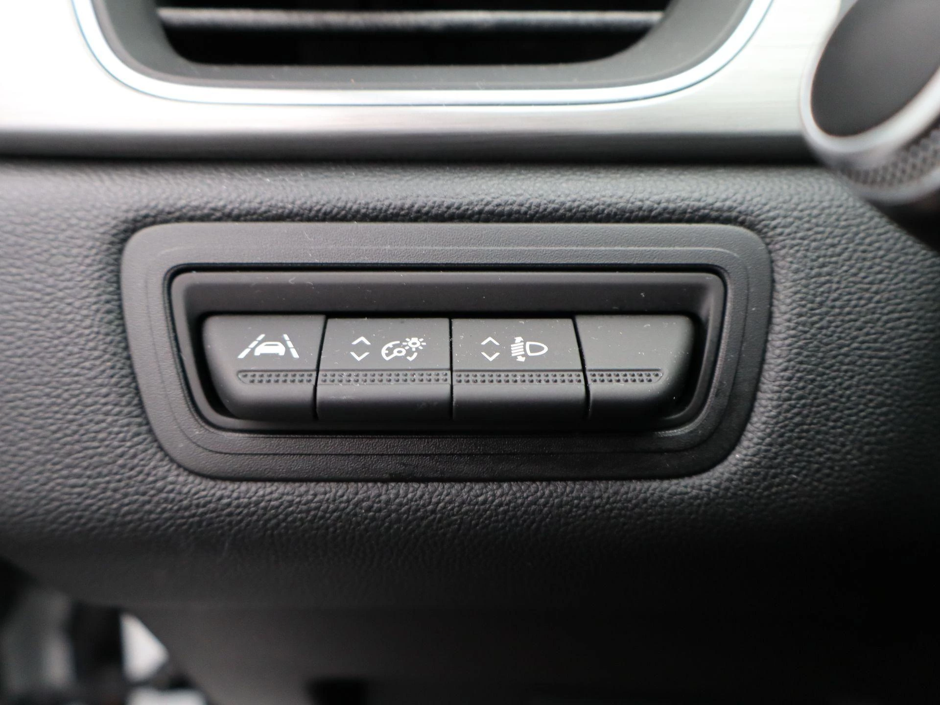 Renault-Captur-image-36