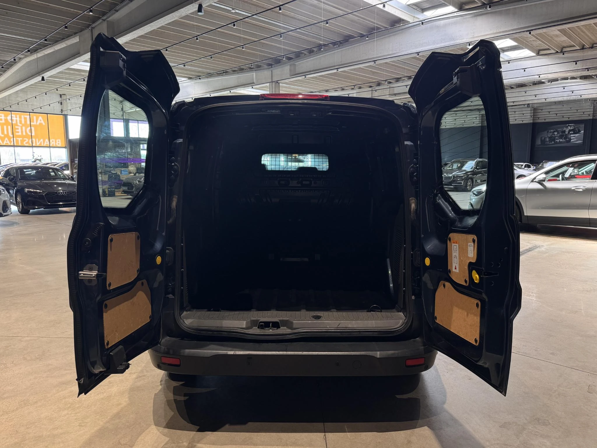 Ford-Transit Connect-image-7