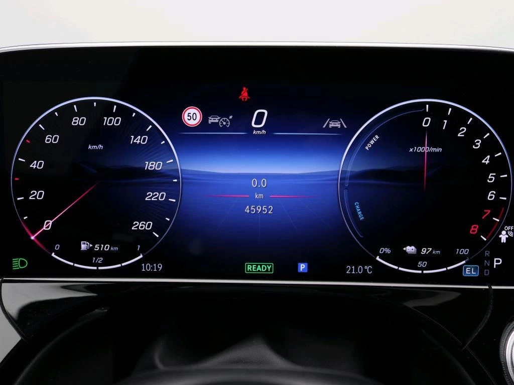 Mercedes-Benz-E-Klasse-image-11