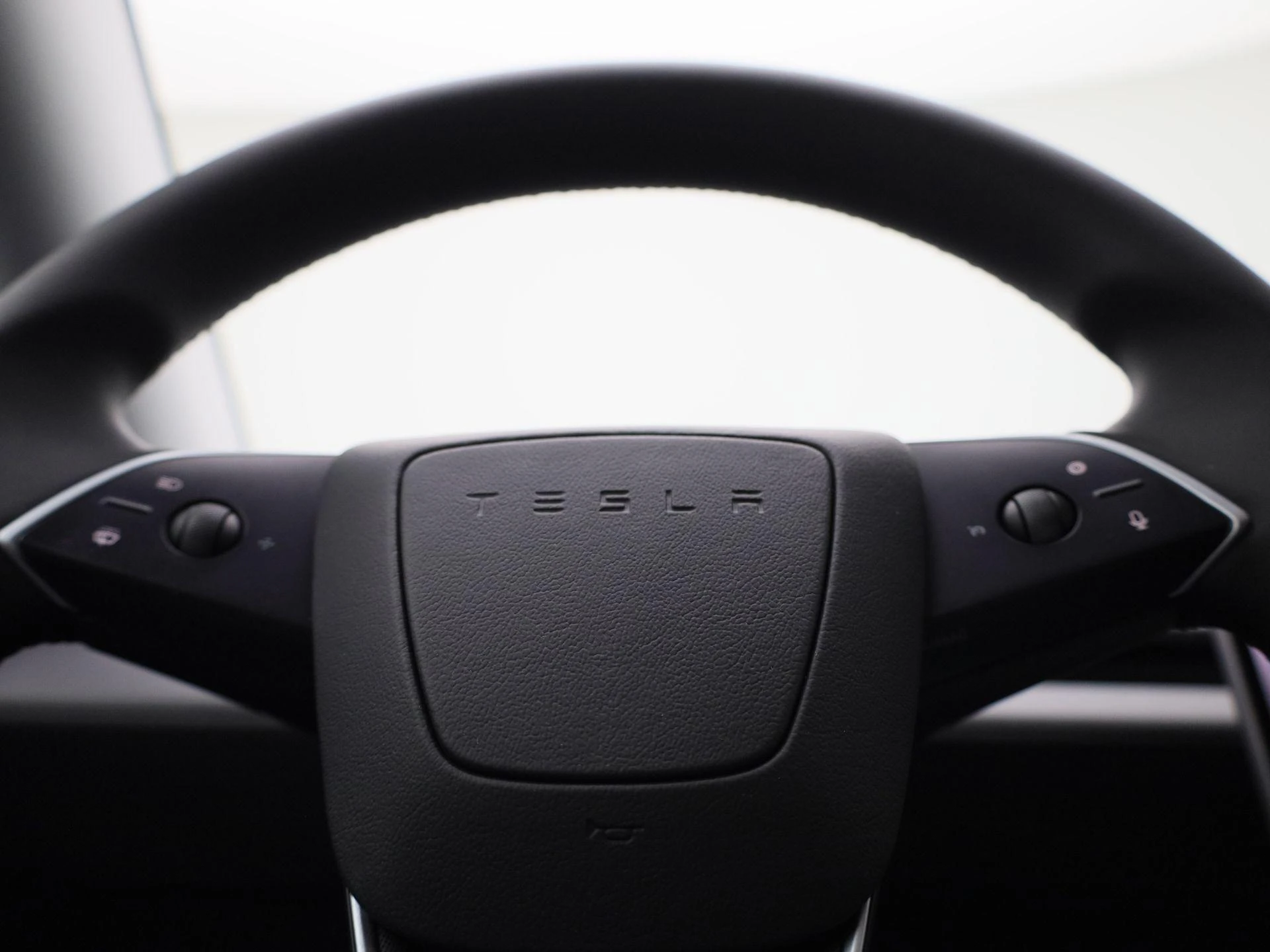 Tesla-Model Y-image-36