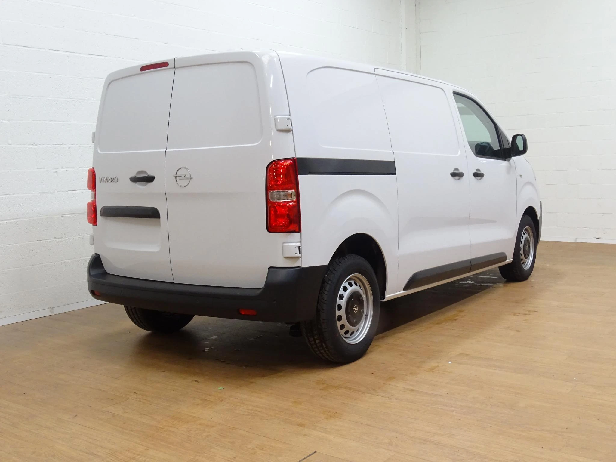 Opel-Vivaro-image-3
