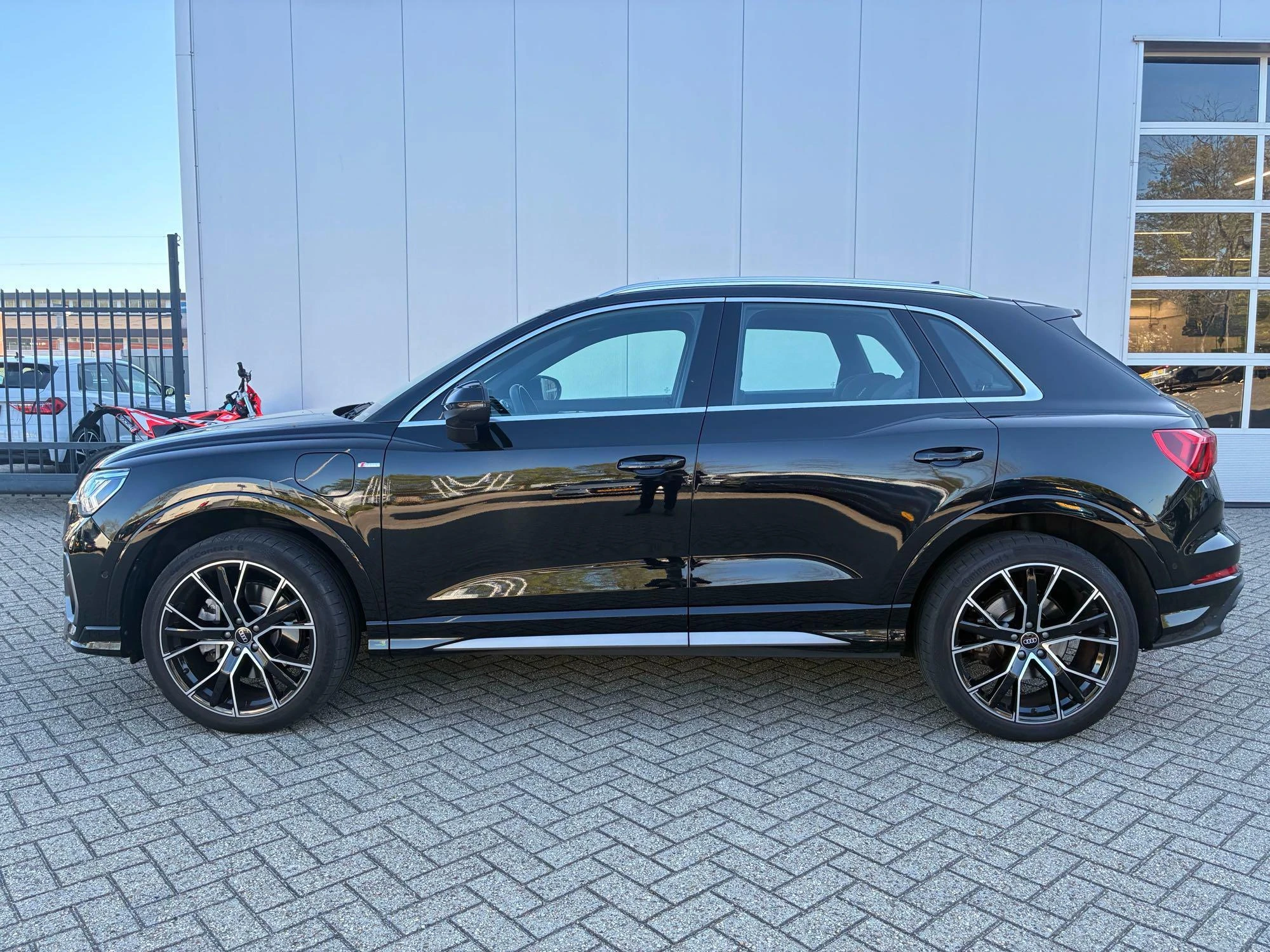 Audi-Q3-image-2
