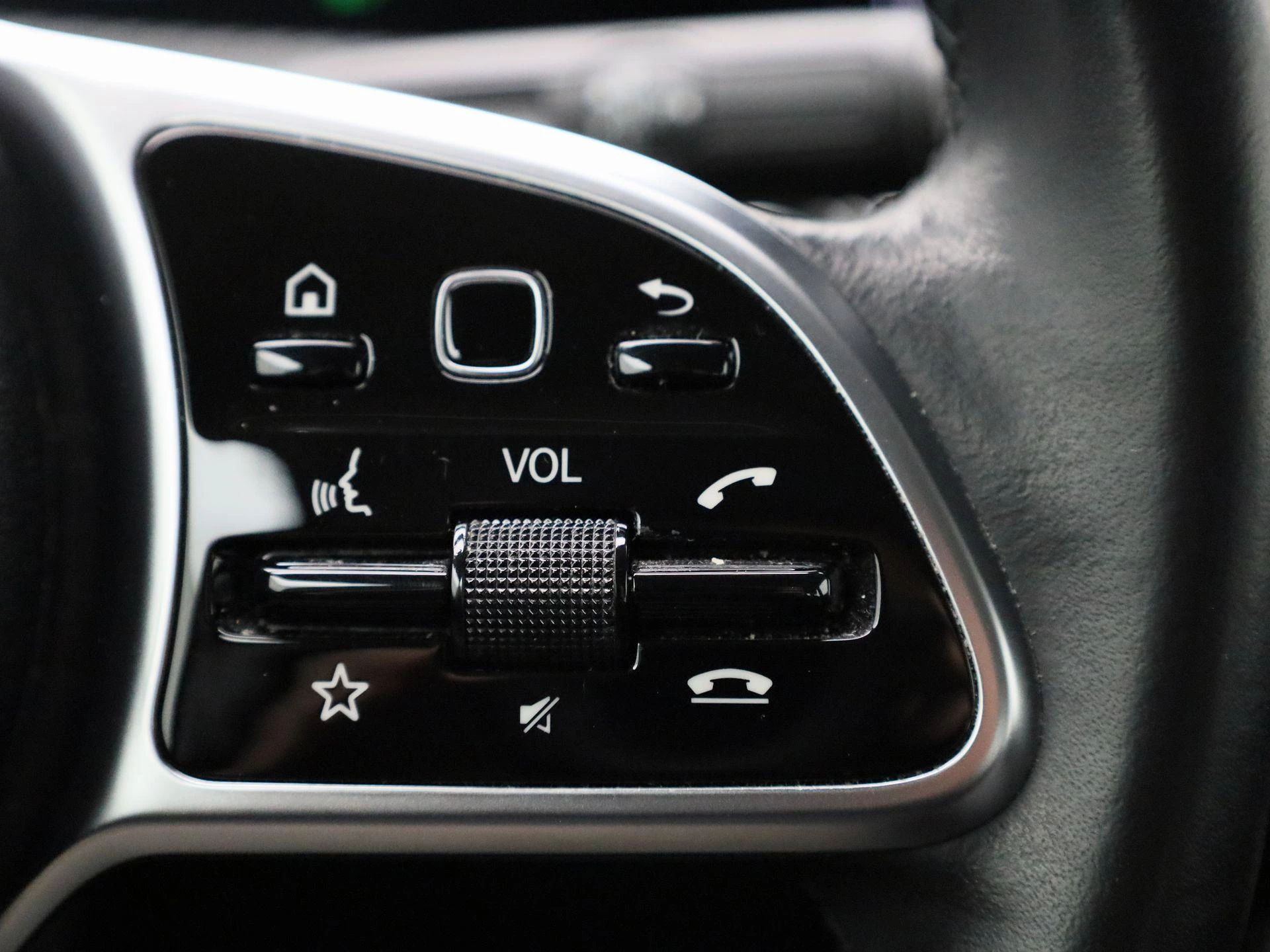 Mercedes-Benz-A-Klasse-image-23