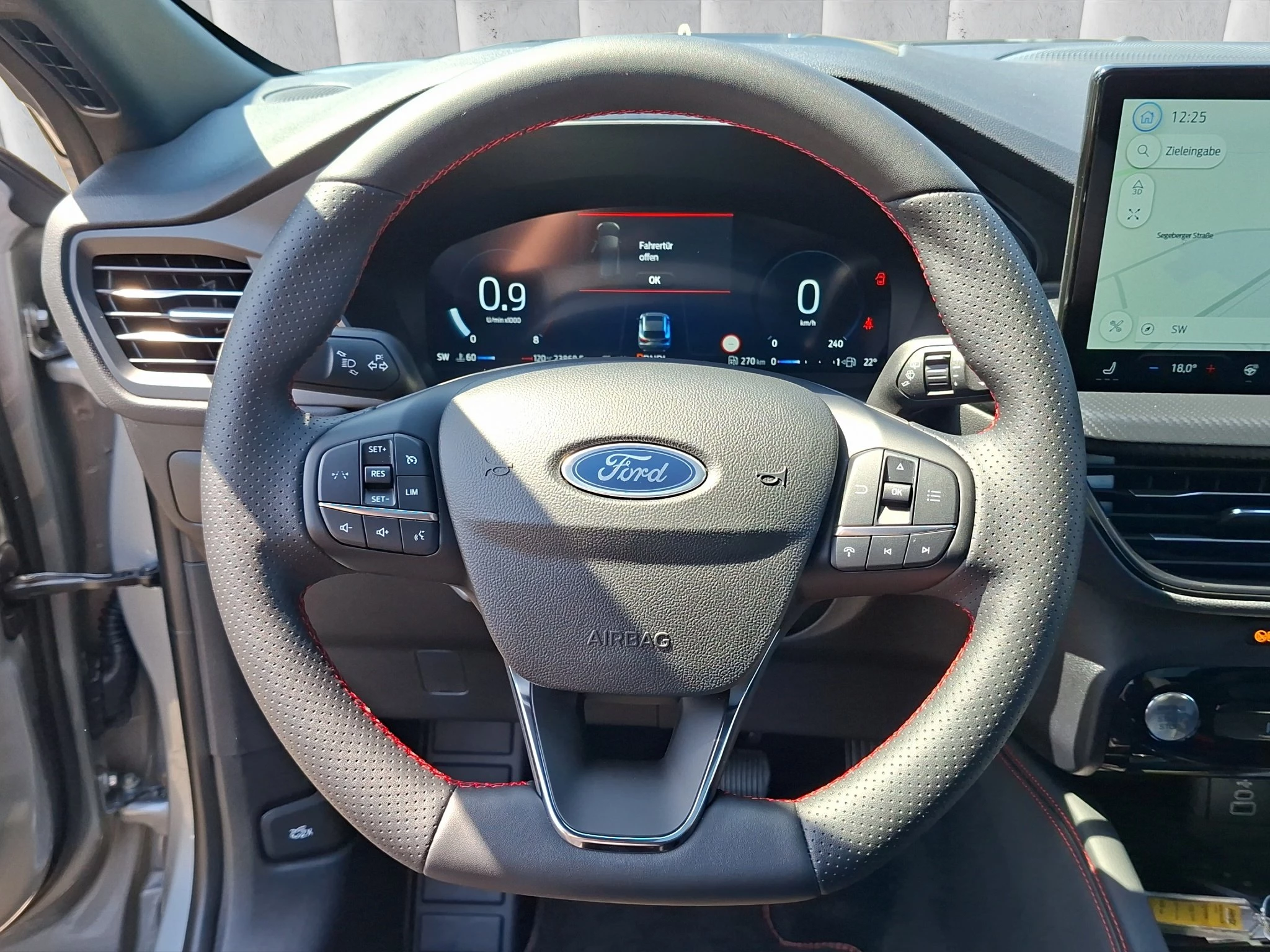 Ford Kuga ST-Line Aut.*PANO*KAM*LED-MATRIX*NAVI*GRA*WINTER-PKT.