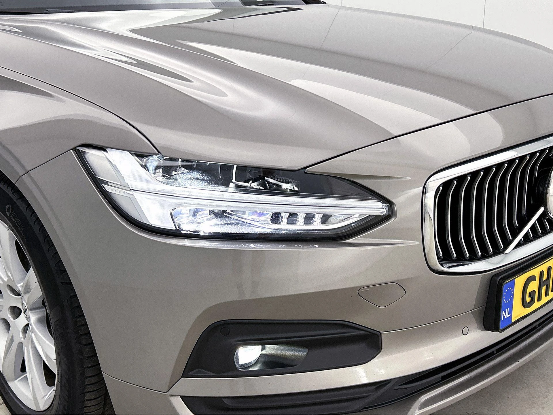 Volvo-V90-image-35