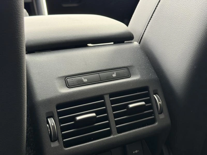 Land Rover-Discovery Sport-image-14